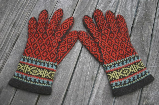Spice Route Gloves