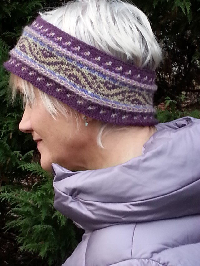 Ivy Headband, a knitting pattern by Mary Ann Stephens, knit with Dale Garn Alpakka yarn from her Kidsknits.com shop.